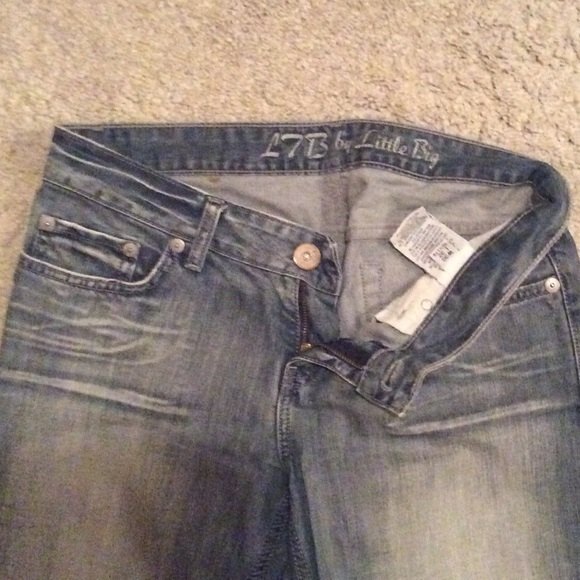 Cute Blue Jeans - Picture 2 of 4